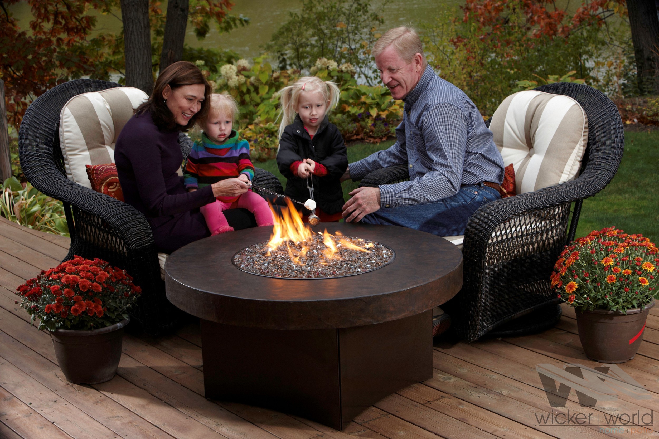 FIREPIT TABLES